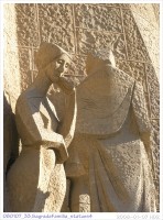 080107_33.SagradaFamilia_statues4