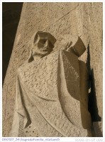 080107_34.SagradaFamilia_statues5